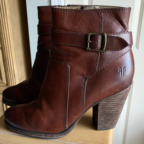 Frye Patty Riding bootie in Redwood color. - Picture 4 of 8